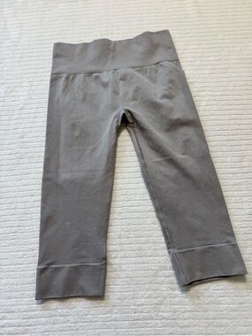 lululemon athletica Gray Cropped High-Rise Leggings